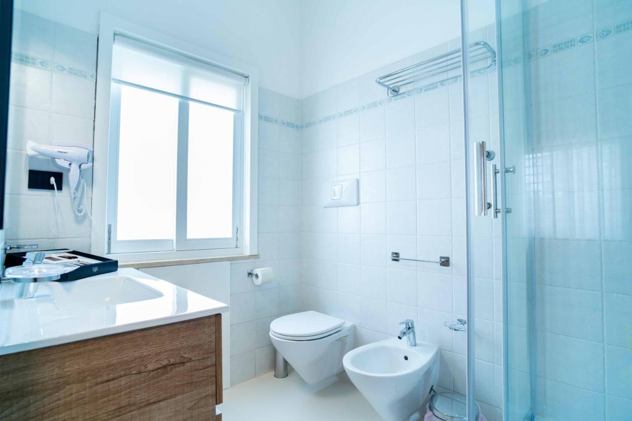 La Maison - Boutique Rooms Sperlonga Ngoại thất bức ảnh